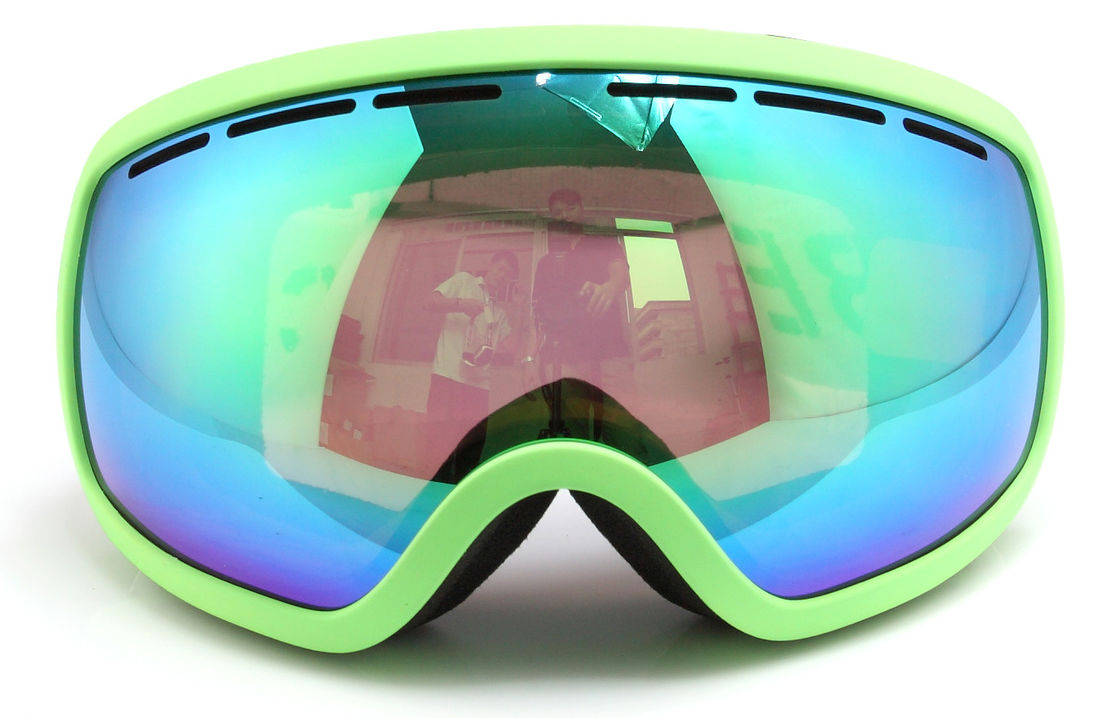 Windskibeschermende brillen Dikte 15mm van het Drie Laagschuim Modieus Unisex-Ontwerp leverancier